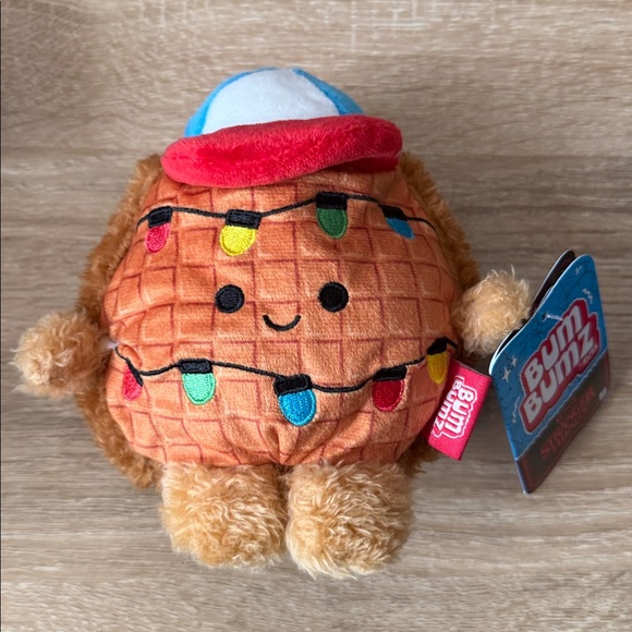 “Stranger Things” Bum Bumz Waffle Plush - Picture 1 of 3